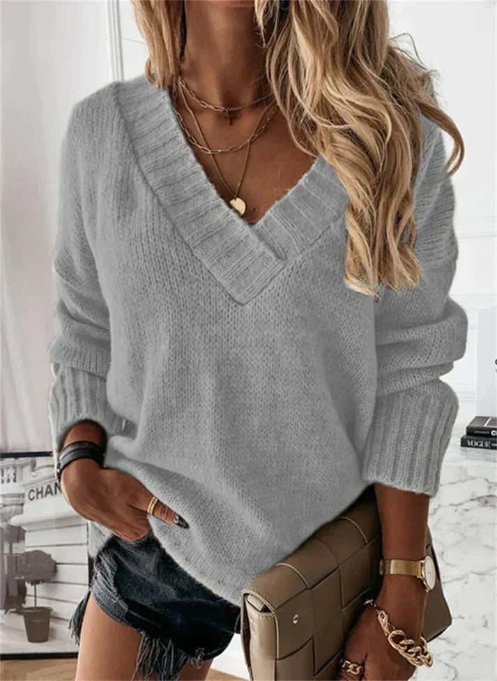 WW | Women's V-Neck Knitted Jumper - Oversized Look for Autumn & Winter
