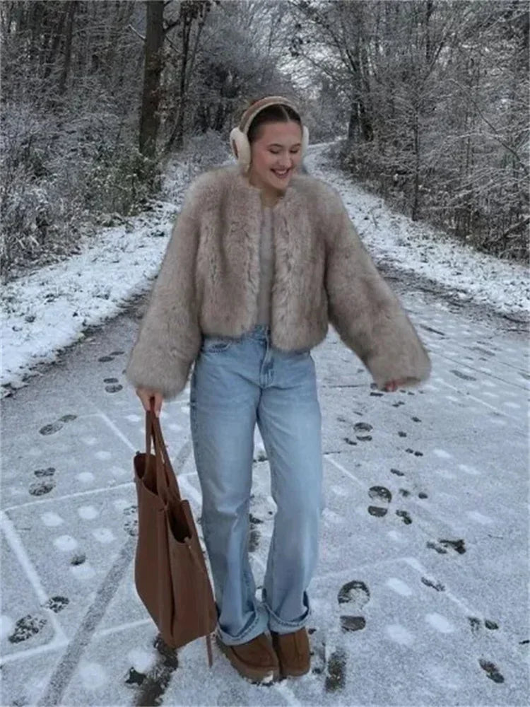 WW | luxurious warm fur coat