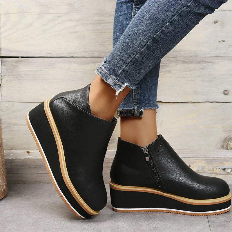 WW | Damen Stiefeletten mit Plateau und seitlichem Reißverschluss