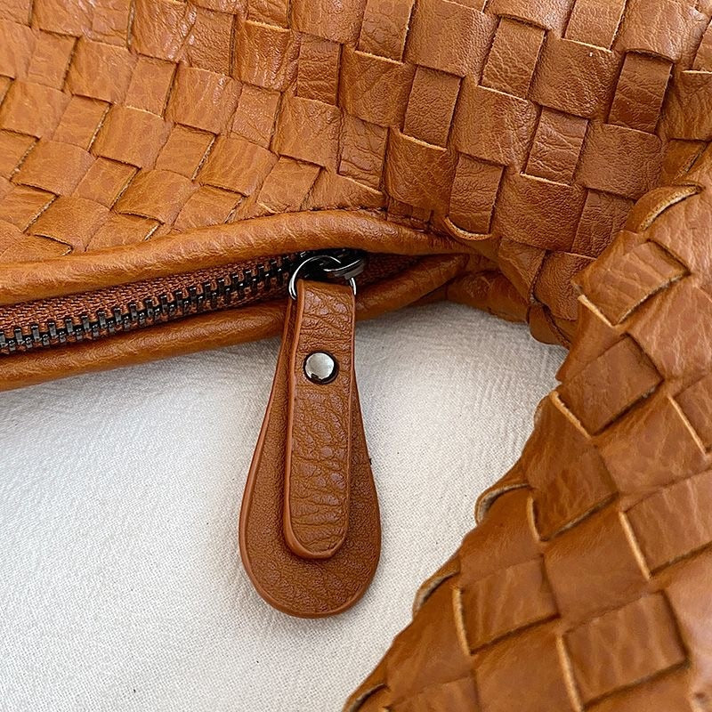 WW | ️elegante Lederschultertasche