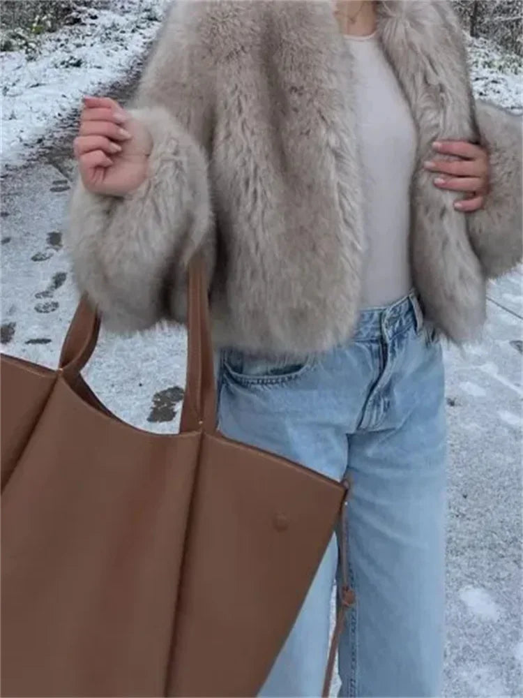 WW | luxurious warm fur coat