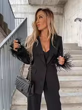 WW - Elegant Women's Blazer and Pants Set with Feathers