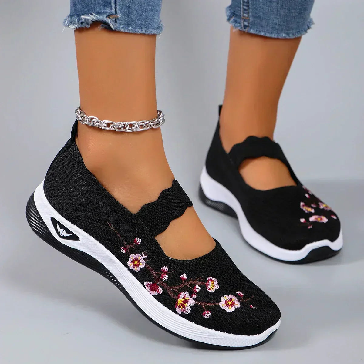 Amethyst – Bestickte Komfort-Slip-Ons