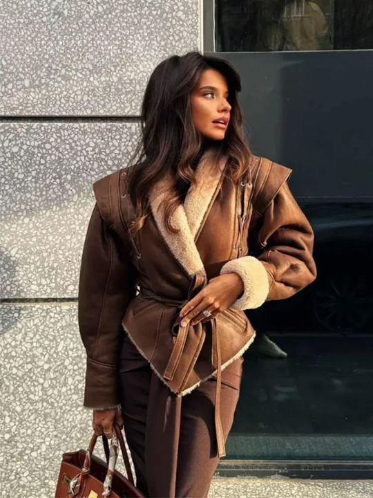 WW | Women's Winter Coat with an Elegant Touch