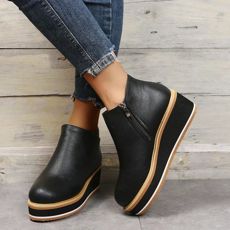 WW | Damen Stiefeletten mit Plateau und seitlichem Reißverschluss