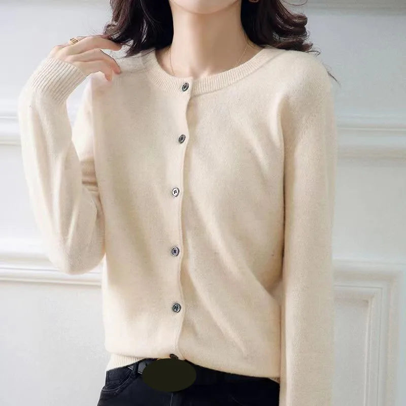 WW | Classic Cardigan
