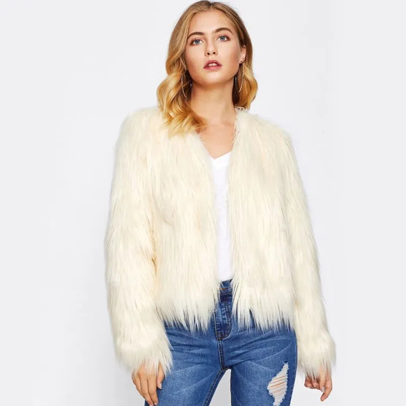WW | Soft fur coat with charm