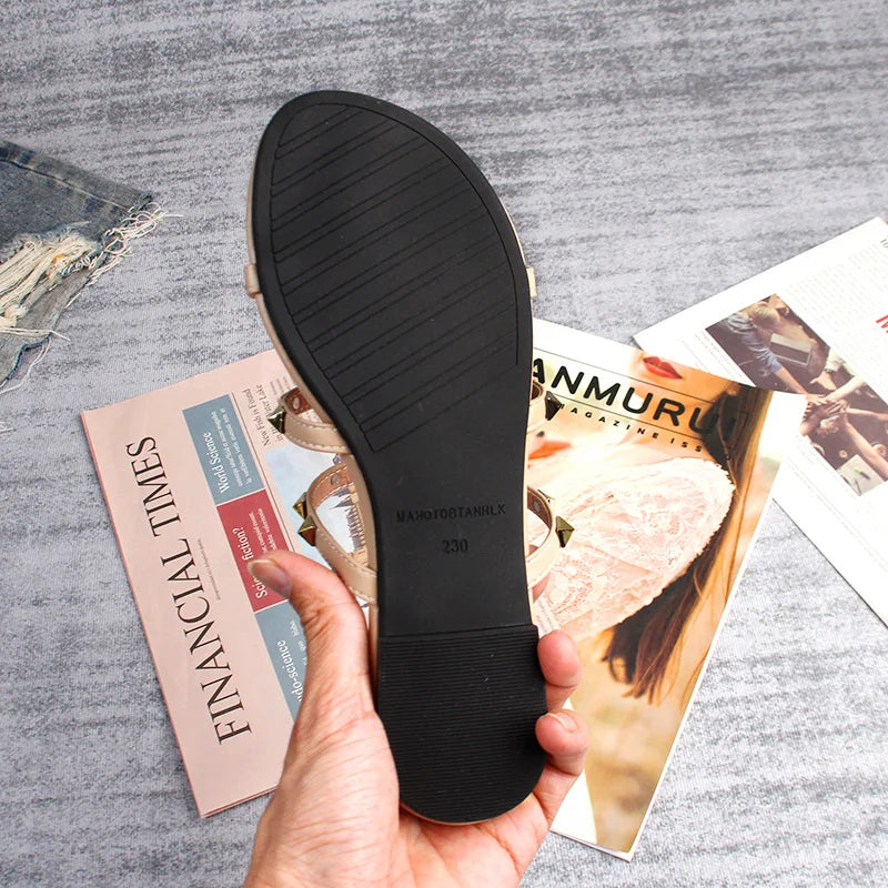 WW | Sommer Frauen Sandalen Damen Freizeit Slipper Flache Schuhe Einfache Stil Mode Nieten Design Gehen und Shoppen Große Größen