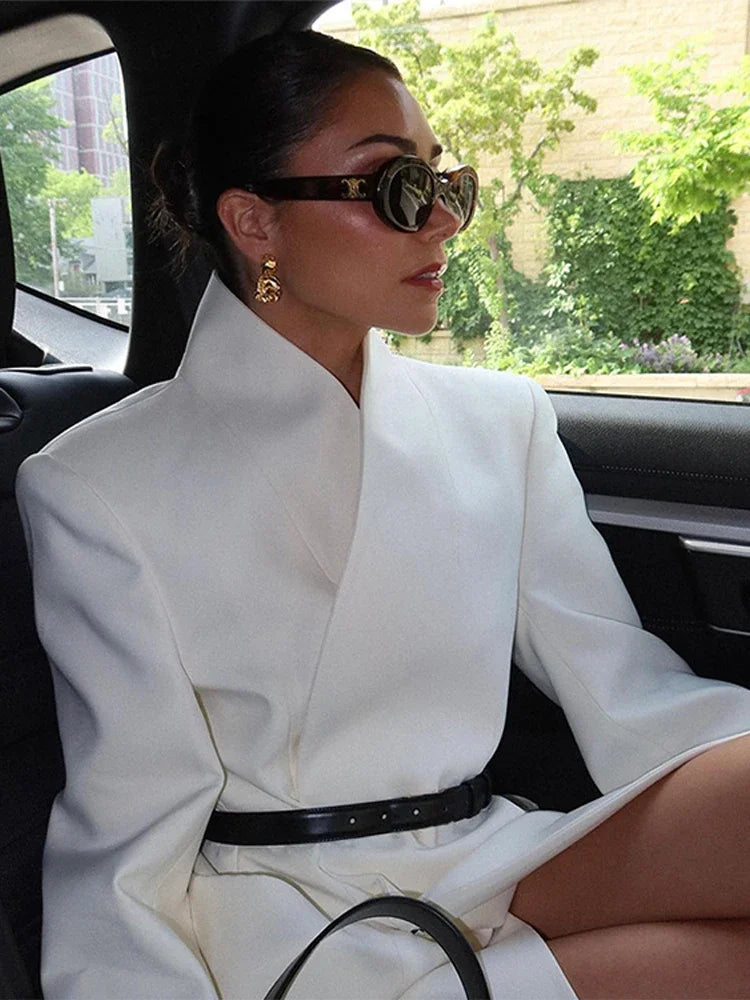 WW | White women's coat with stand-up collar
