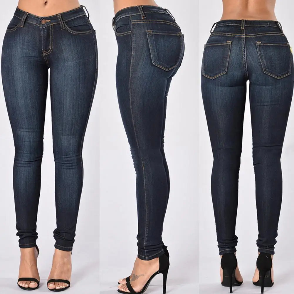 WW | Trendy high-waisted jeans with elastic waistband