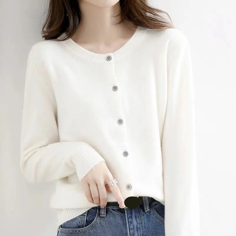 WW | Classic Cardigan