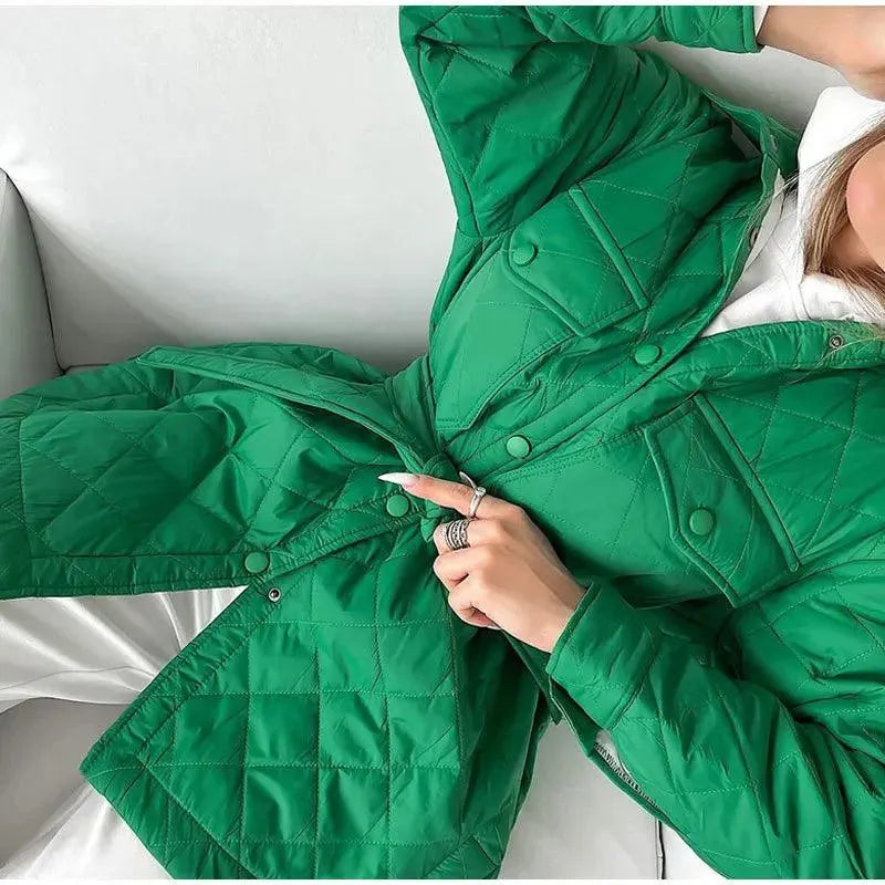 WW | Jacke Stylisch Druckknopfverschluss, Geräumige Taschen Ideal für Den Herbst