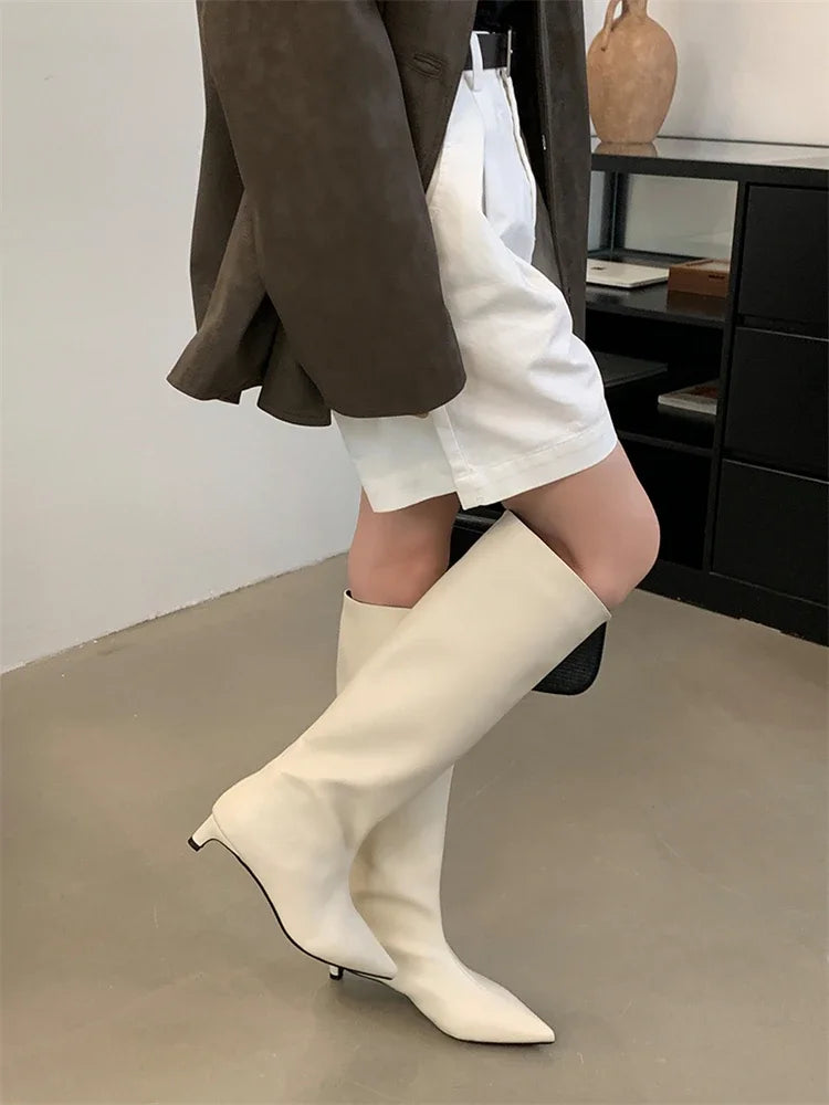 WW | Knee-High Slim Heel Boots