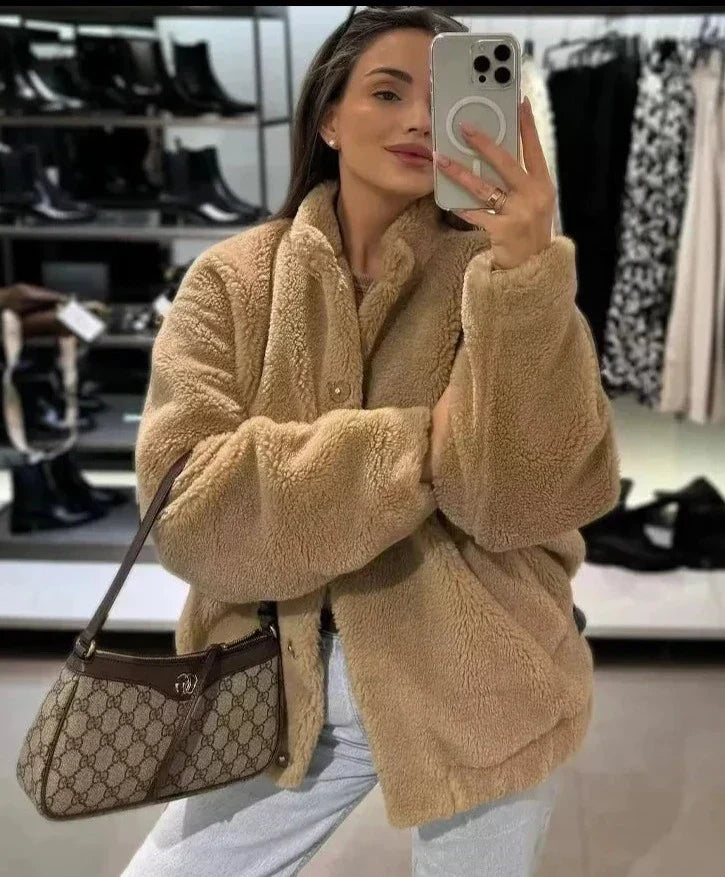 WW | Jacket - Soft faux fur - Oversized fit - Button closure - Long sleeves