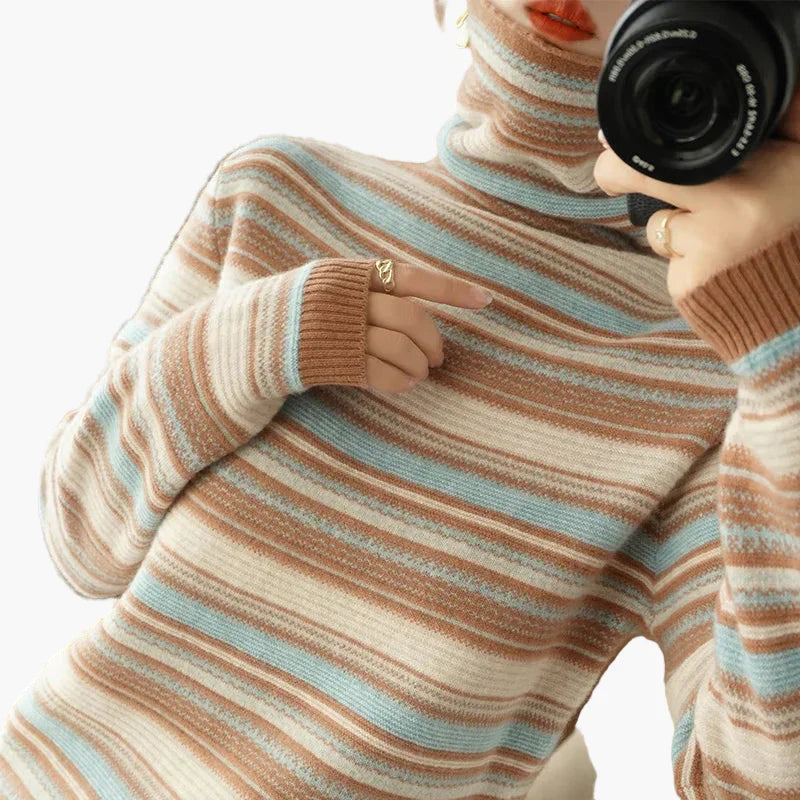 WW | Retro Striped Turtleneck Sweater - Fashionable Winter Sweater for Everyday & Leisure