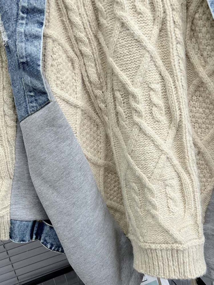 WW | Me Under Sweatshirt