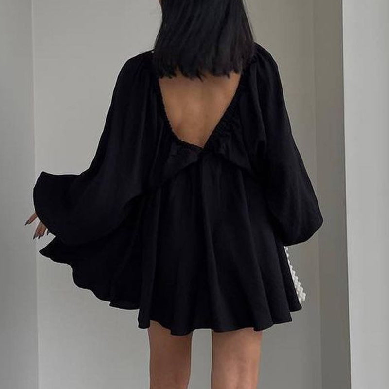 WW | Gerafftes Minikleid mit Schmetterlingsärmeln