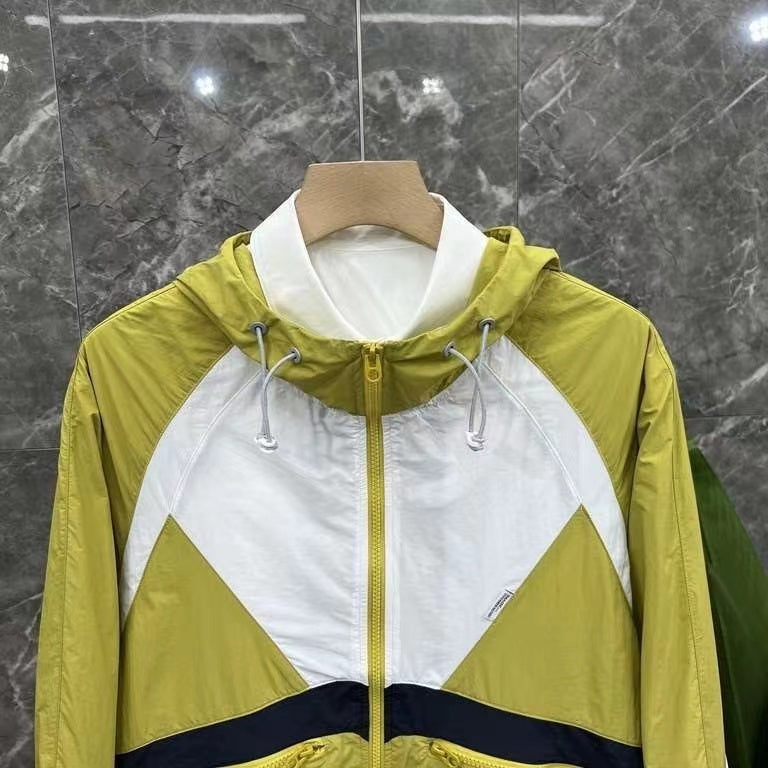 WW | Windbreaker