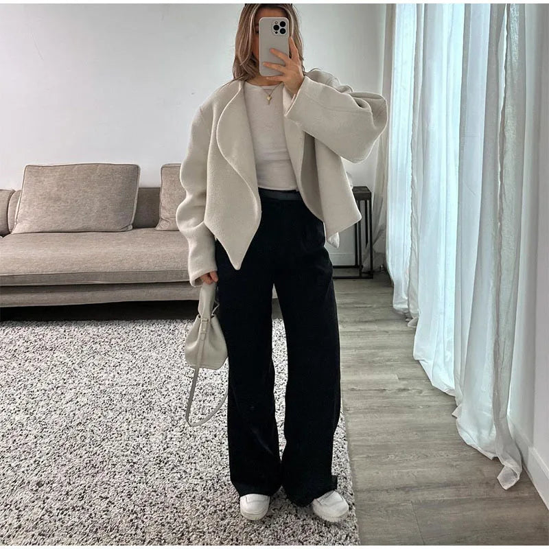 WW | Wool blend Casual cut Asymmetrical design Fashionable style