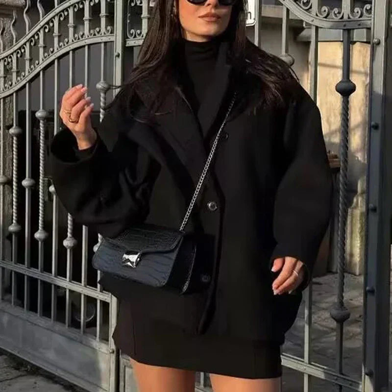 WW | Oversized Winter Coat with Long Sleeves and Button Placket