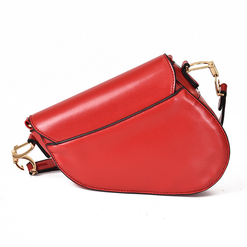 WW | elegante Damen Umhängetasche - exklusive PU - lederne Satteltasche