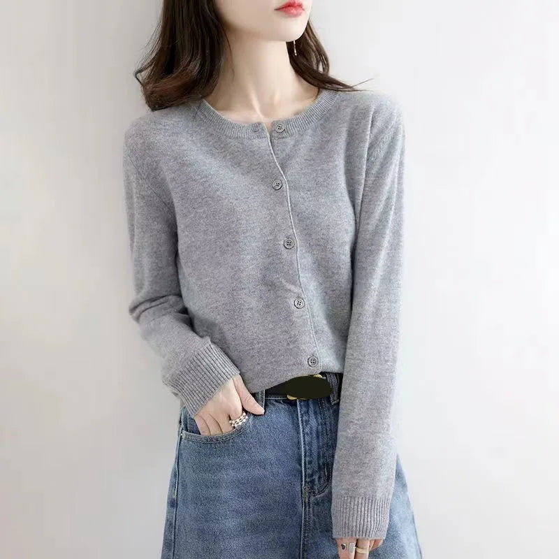 WW | Classic Cardigan