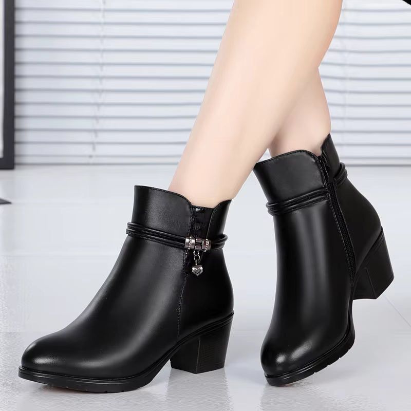 WW | Lined Ankle Boots with Side Zip