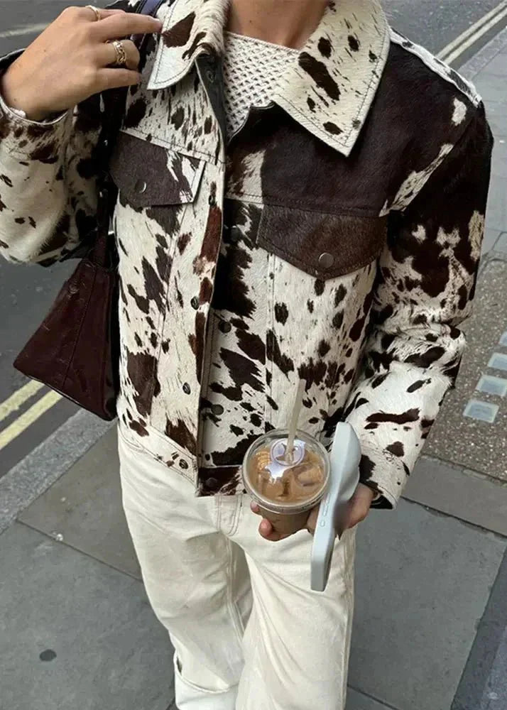 WW | Print Corduroy Jacket - Trendy Statement Piece - Soft Material - Casual Outerwear