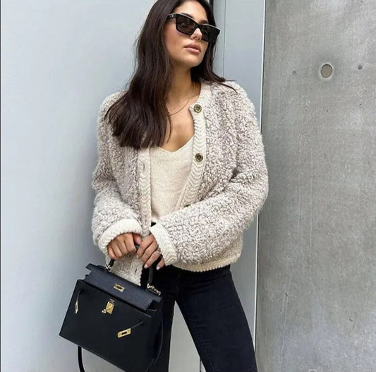 WW | Short teddy jacket with button fastening