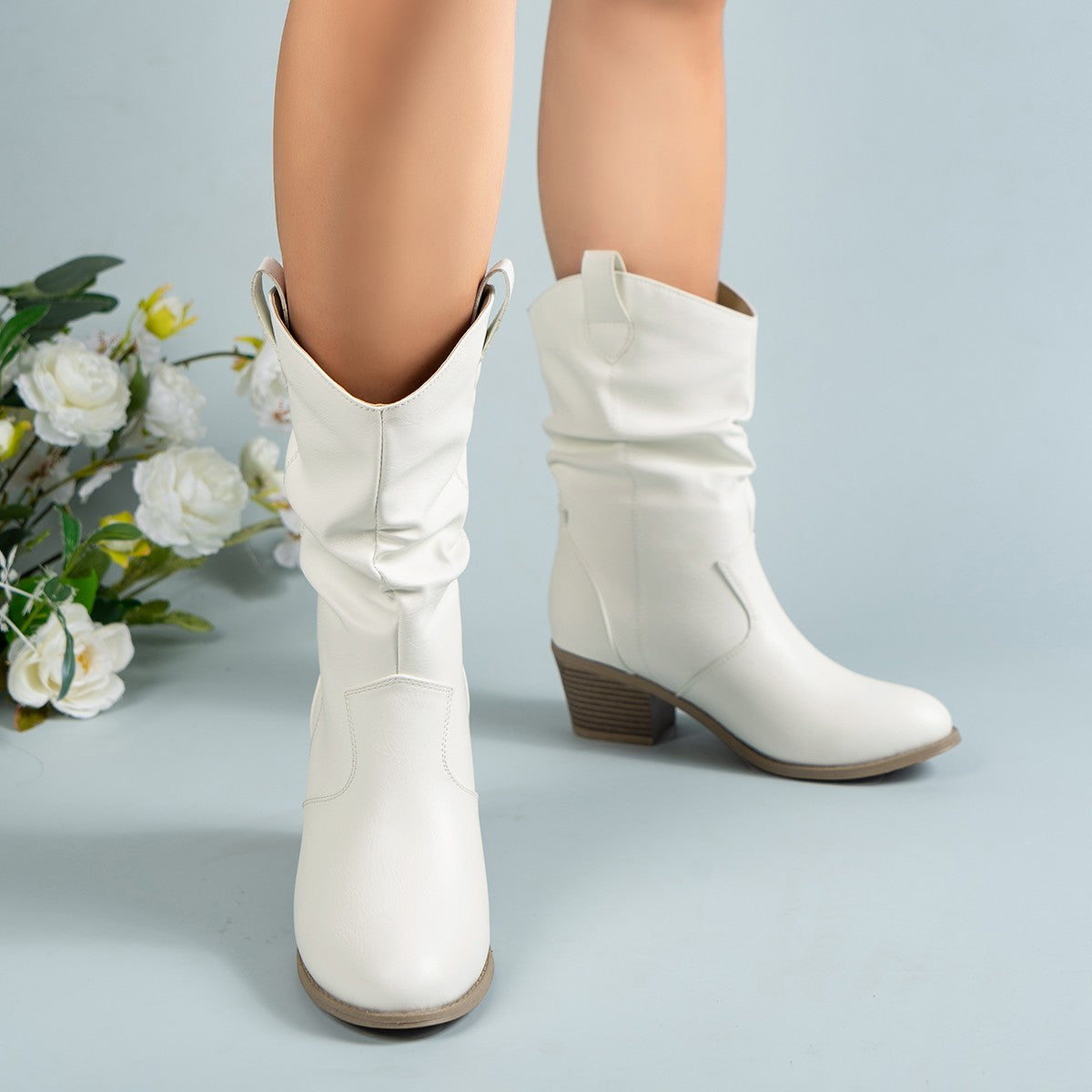 WW | Modern lace-up women's boot
