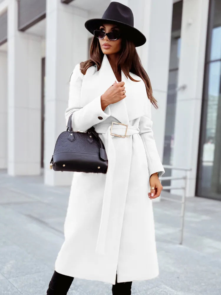WW | Coat - Tailored fit - Belt with large buckle - Knee-length elegant design