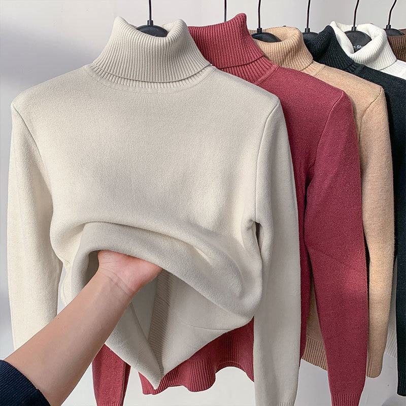 WW | Eleganter langer schwarzer Feder-Mantel für Damen im Winter