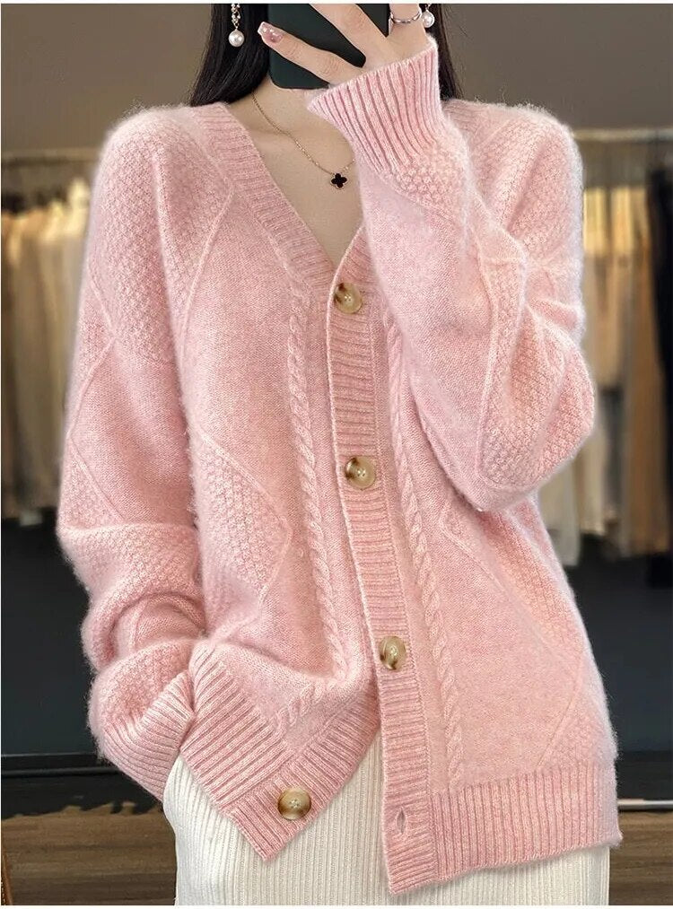 WW | V-Neck Winter Cardigan