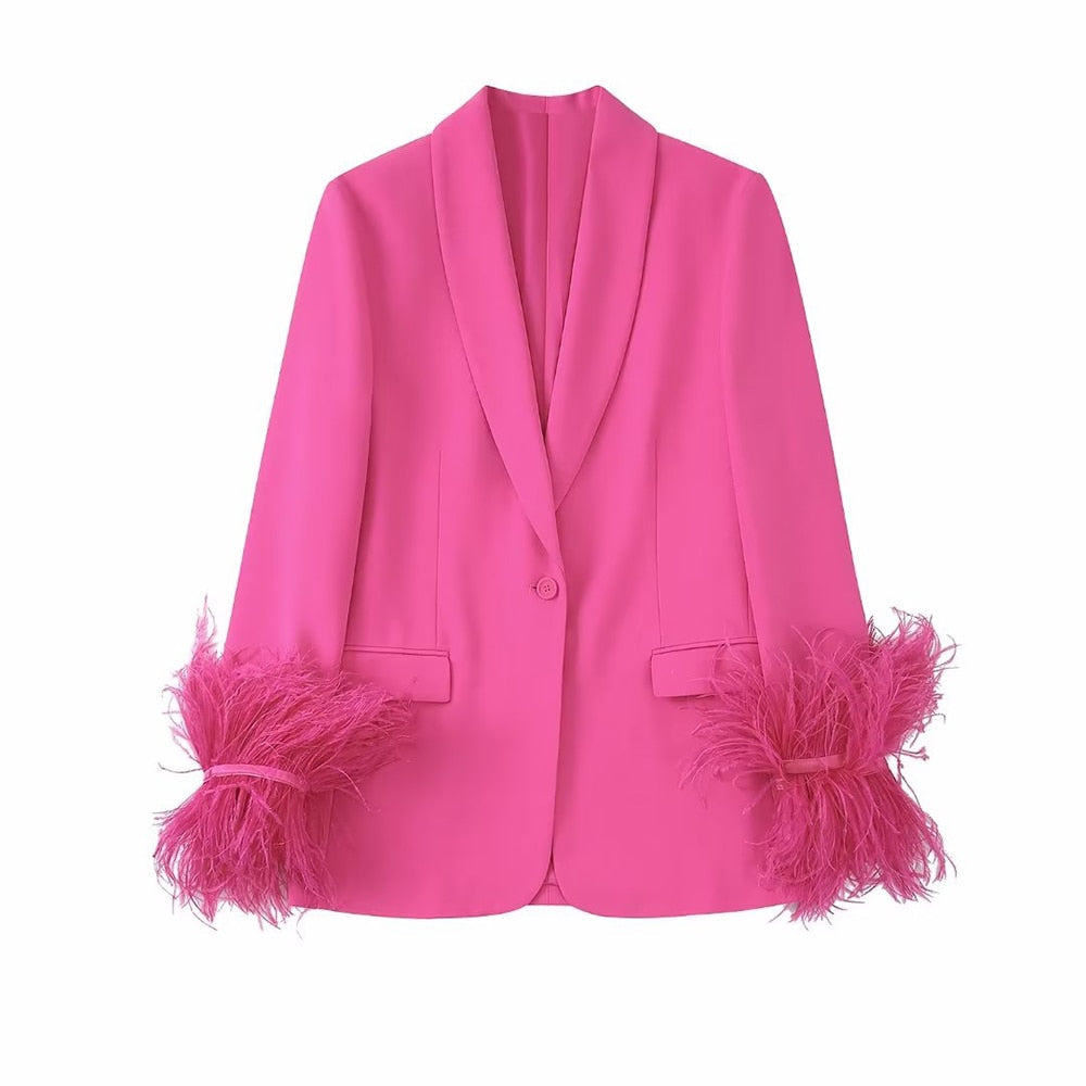 WW | Pink blazer with feathers