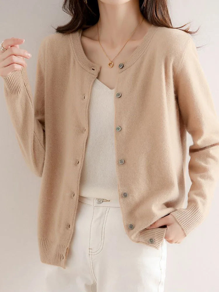 WW | Classic Cardigan