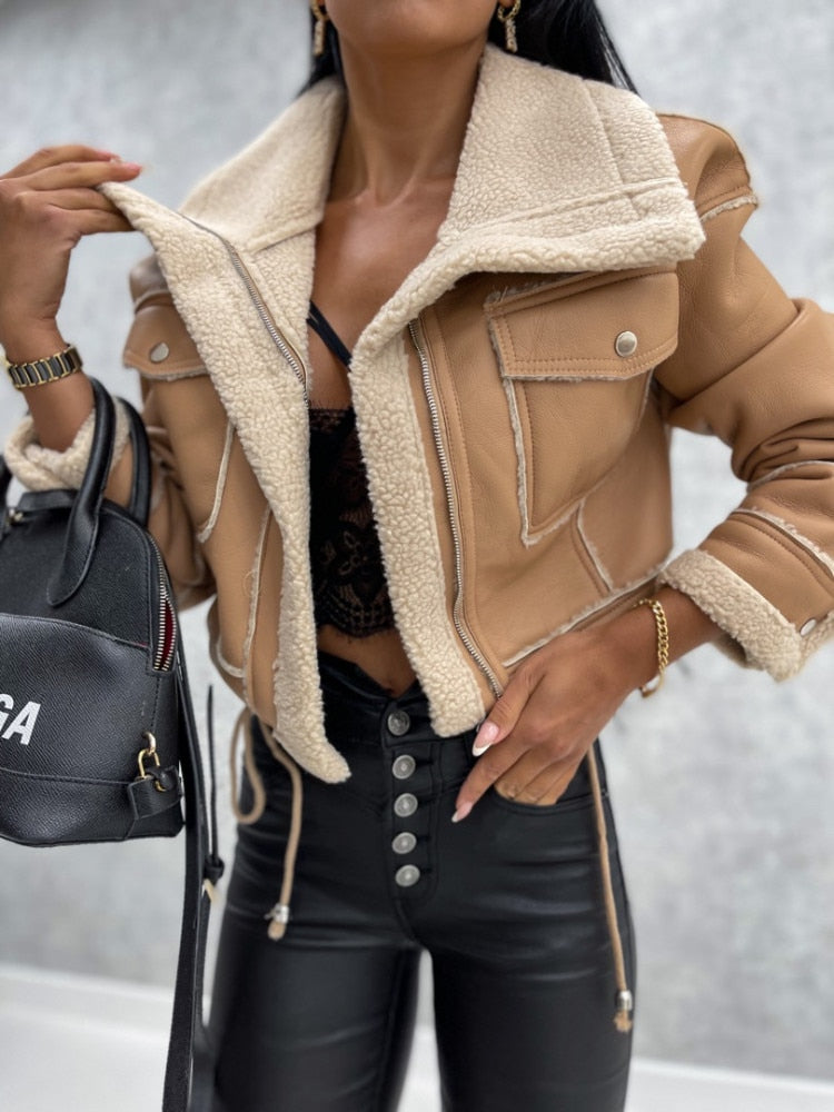 WW | Coat Loop - warm & fashionable this winter