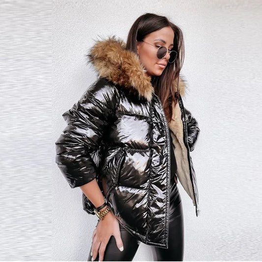 WW | Pufferjacke mit Pelzhut und metallischem Reißverschluss für Frauen