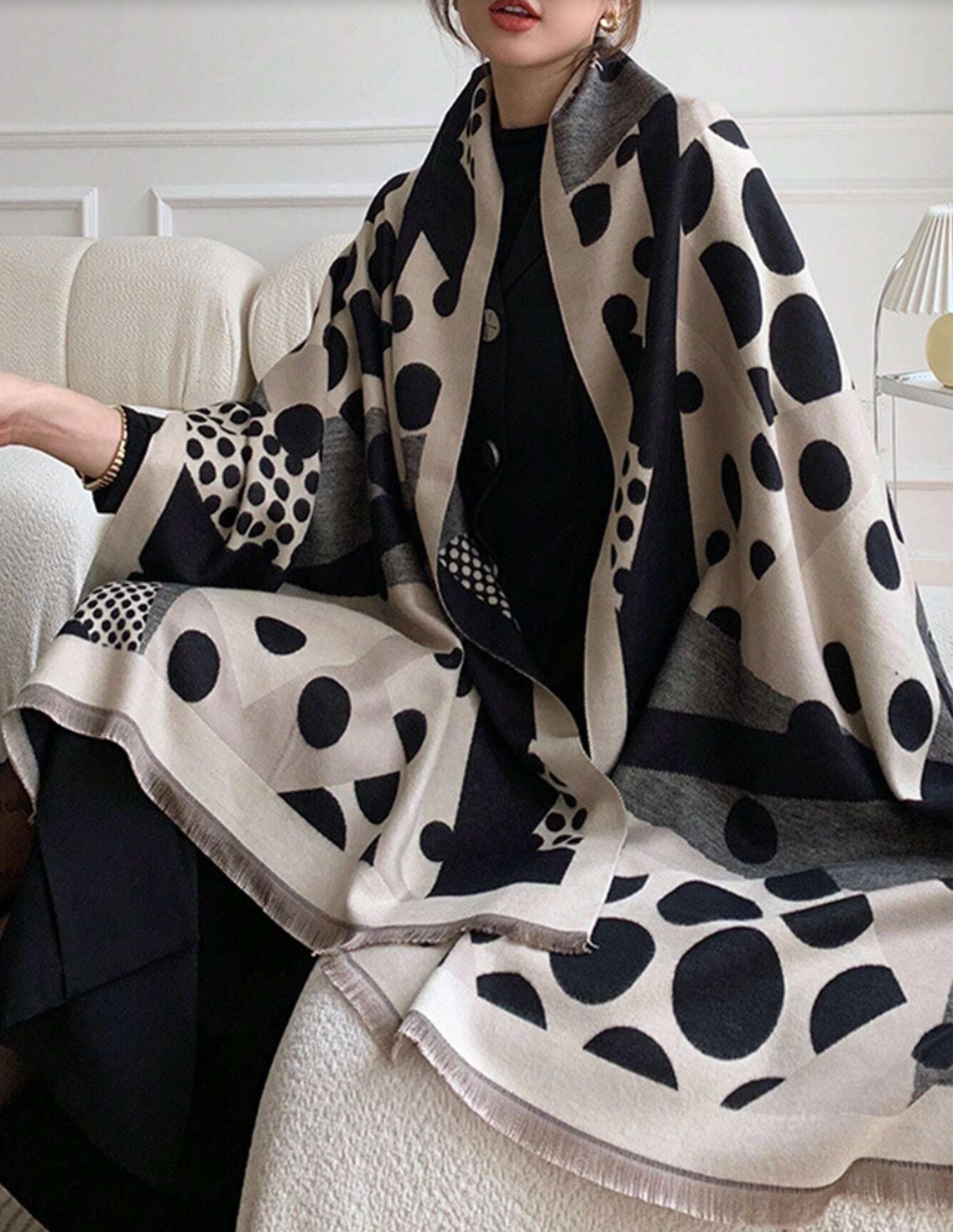 WW | Timeless Graphic Scarf