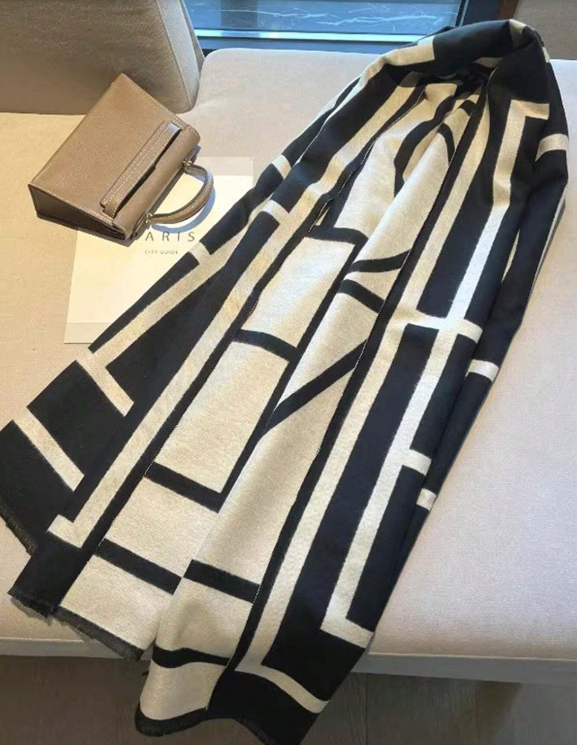 WW | Timeless Graphic Scarf