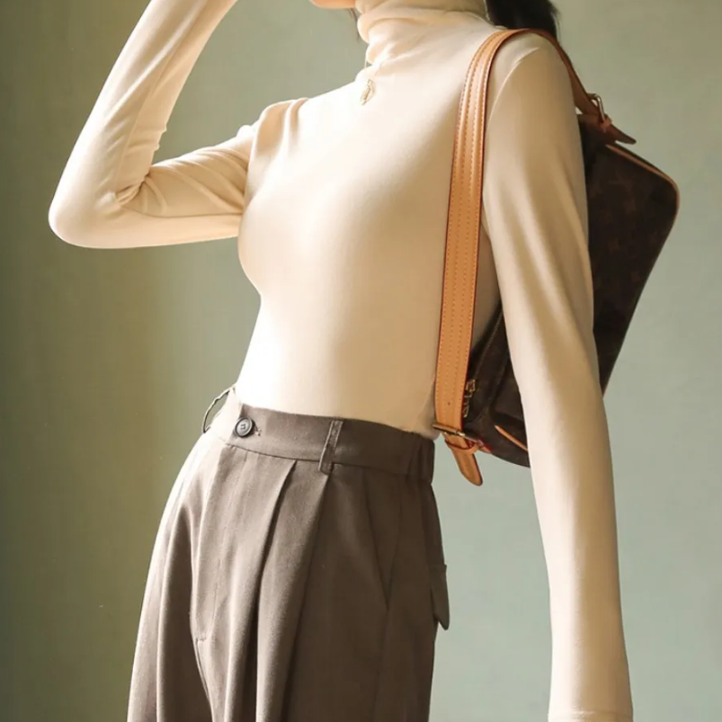 WW | Slim Fit Turtleneck Sweater - Soft Basic Long Sleeve for Autumn & Winter