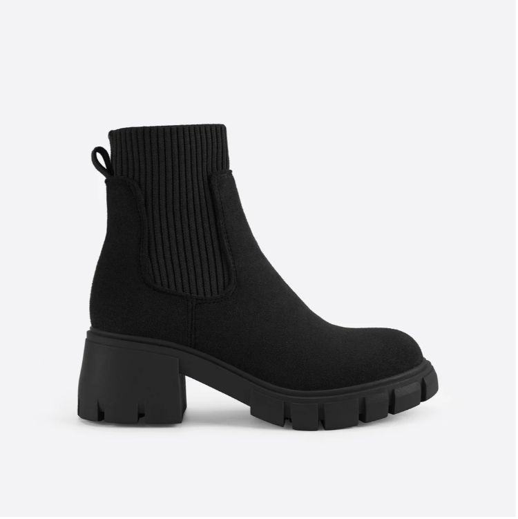 WW | Block Martin boots in British style