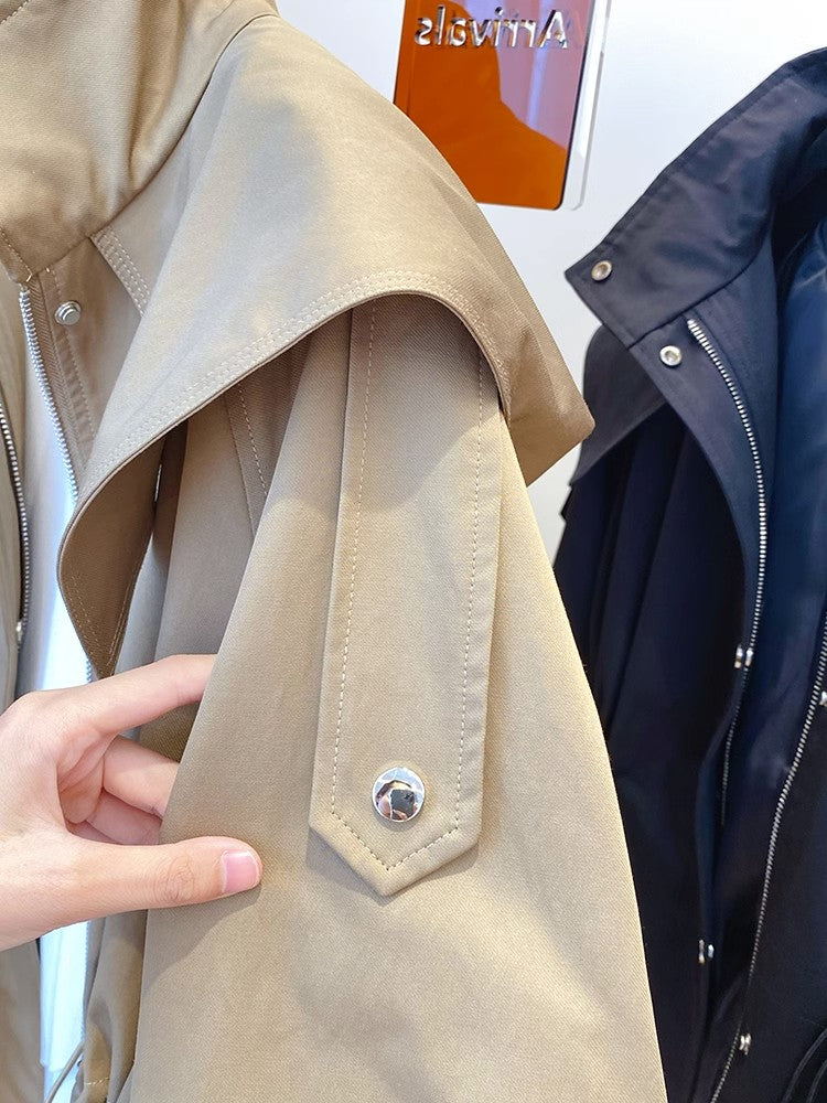 WW | Leichtgewichtjacke mit Kapuze und Taschen
