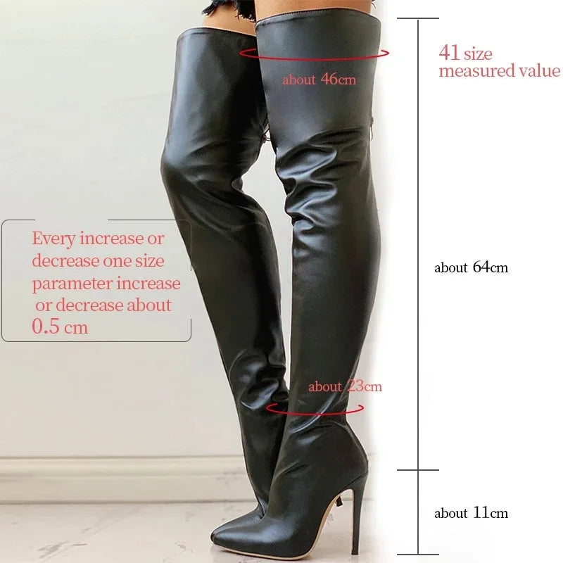 WW | Knee-High Heeled Boots