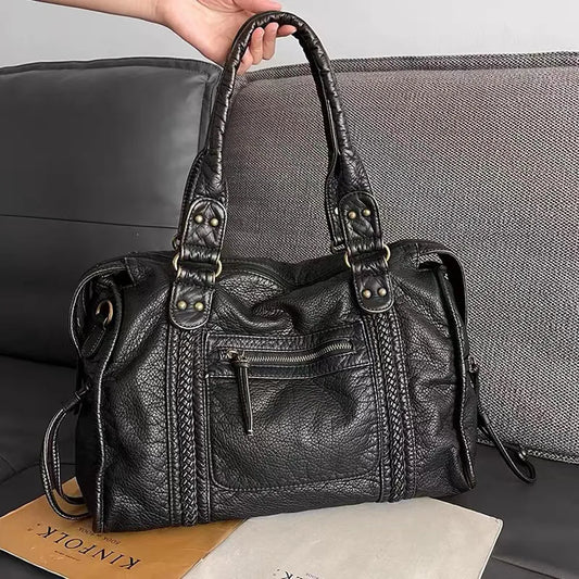 WW | Schwarze Handtasche Für Schule – Praktisch Und Stilvoll