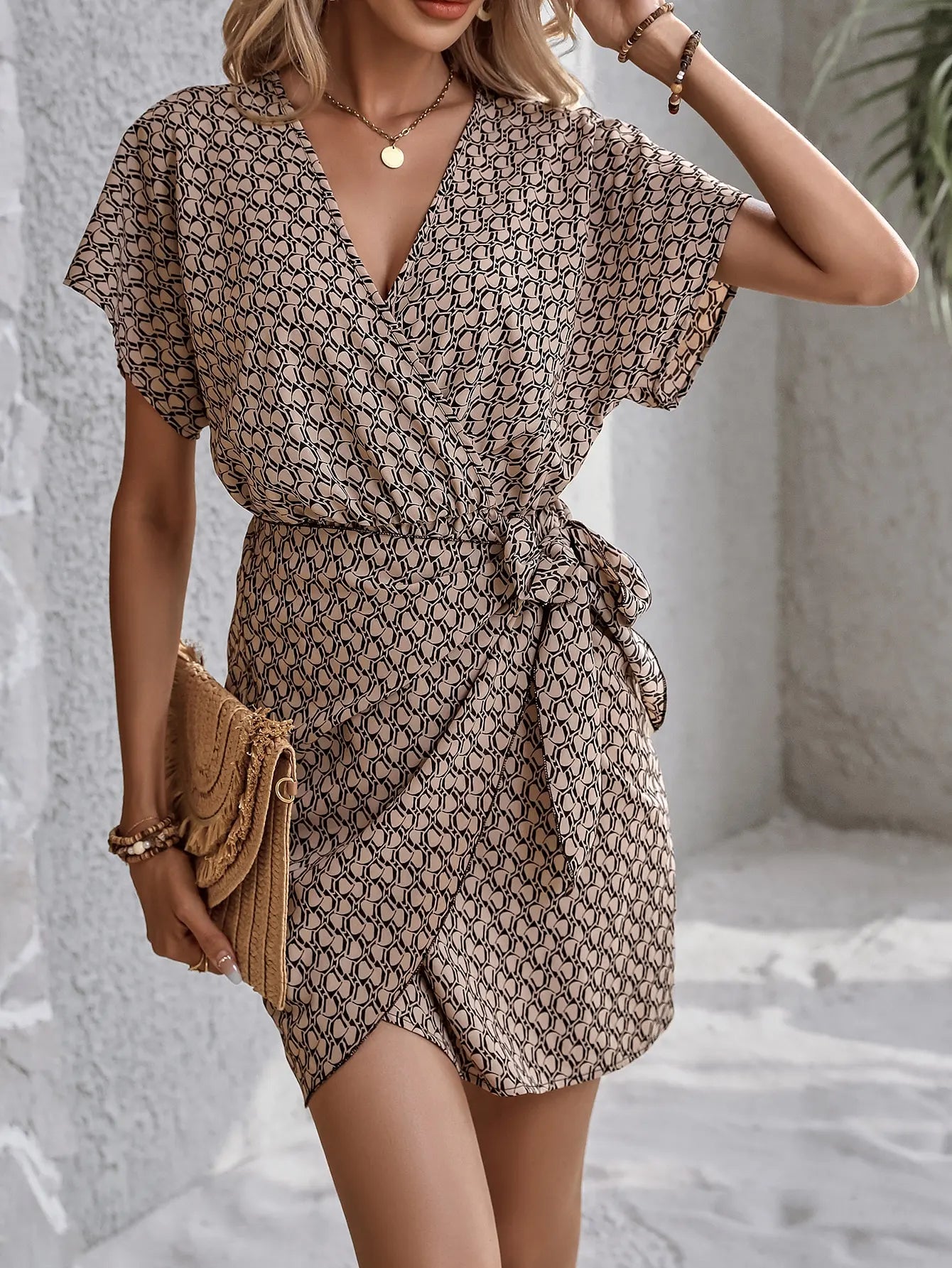 Selena | Elegant V-Neck Dress – Chic & Sophisticated