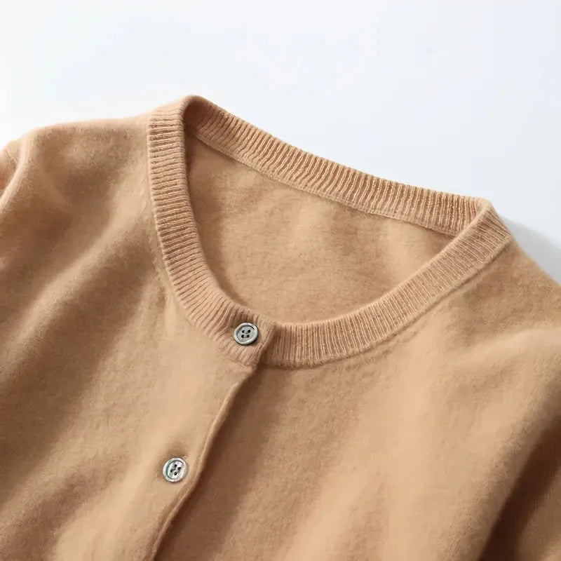 WW | Classic Cardigan