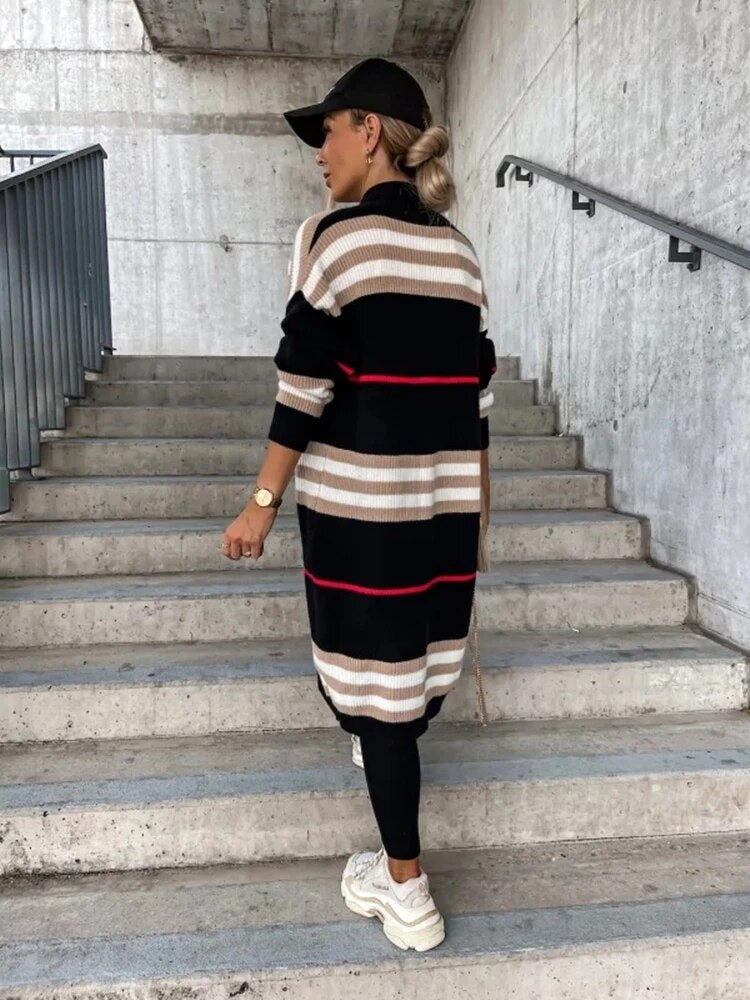 WW - Lange gestreifte Strickjacke