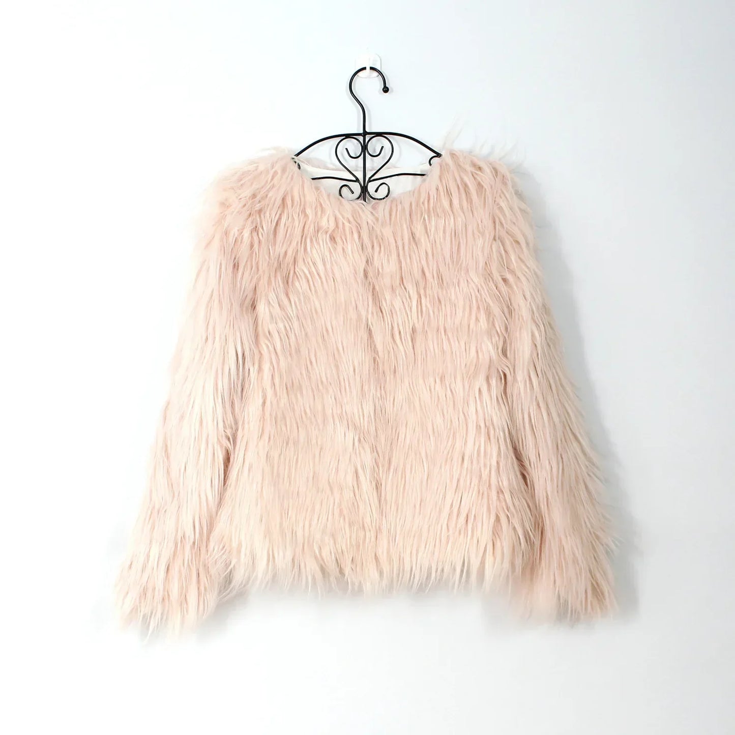 WW | Soft fur coat with charm