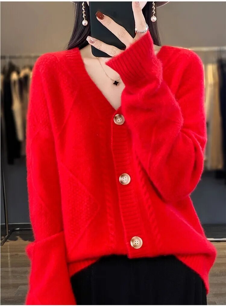 WW | V-Neck Winter Cardigan