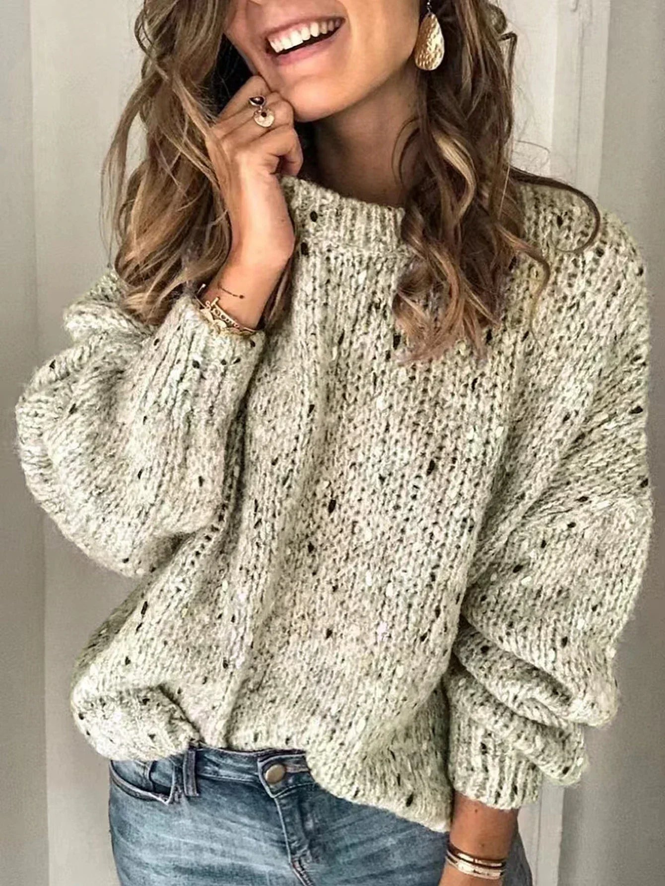 WW | Elegant Knitted Sweater with Crew Neck